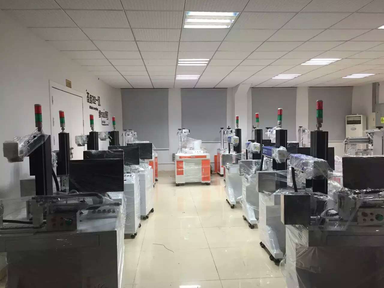 激光打标机生产车间